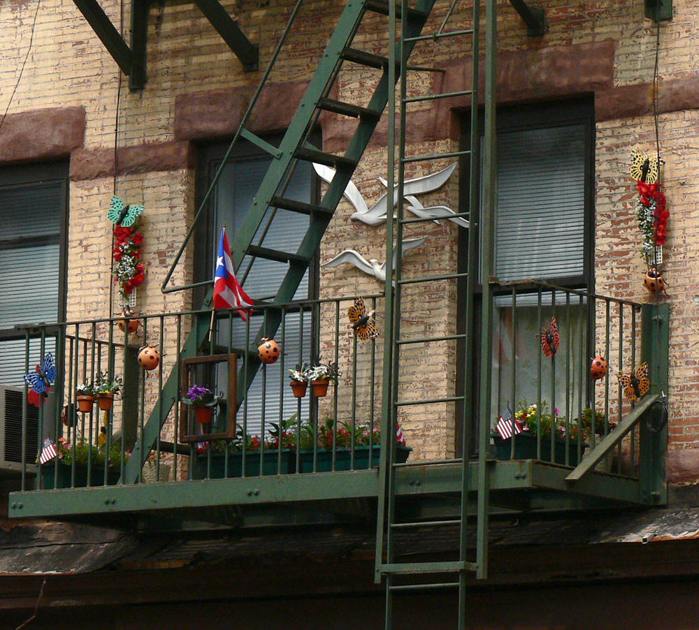 http://farm1.static.flickr.com/75/180730744_e563579c0f_o.jpg