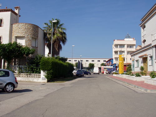 Street to Lac Sant Maurici